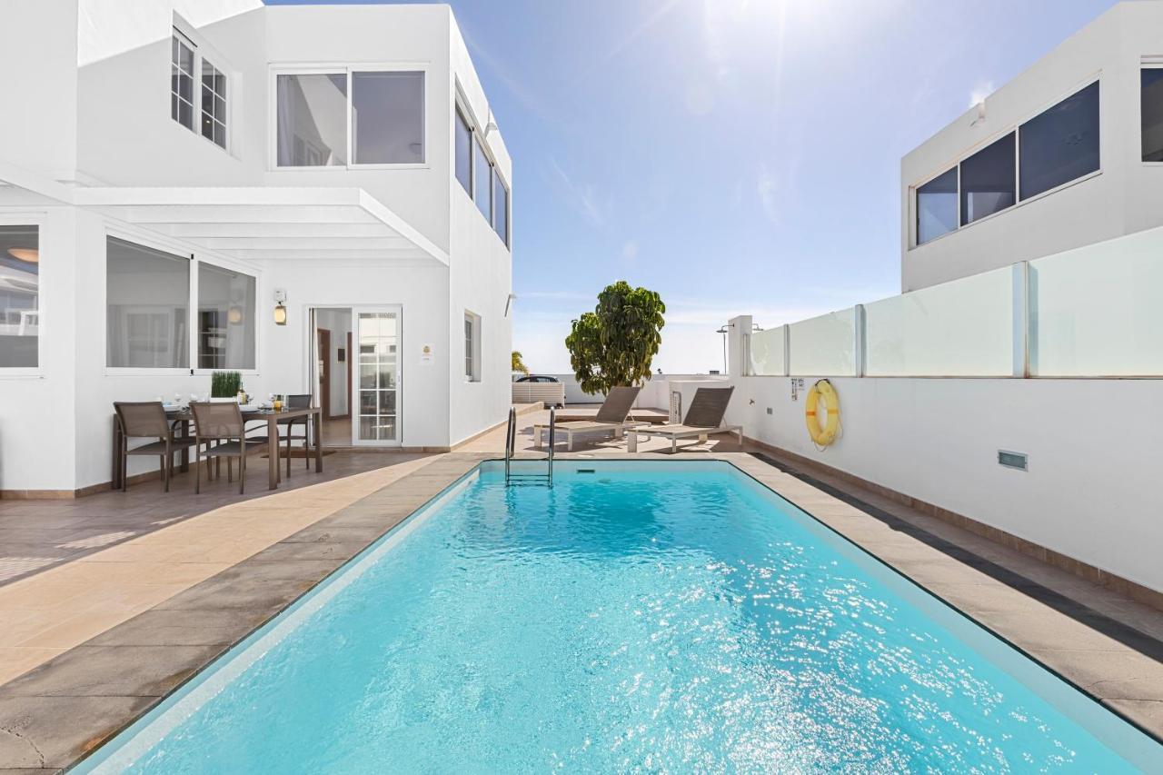 Villa Atlantica - Heated Pool In Playa Blanca Екстер'єр фото