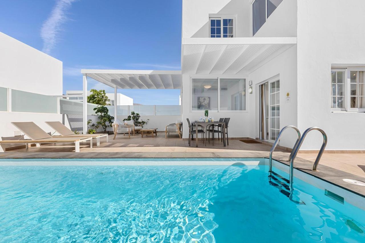Villa Atlantica - Heated Pool In Playa Blanca Екстер'єр фото