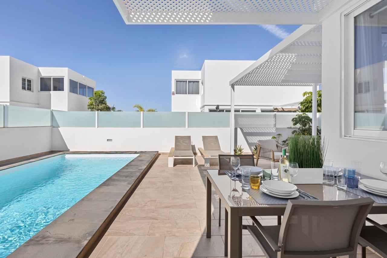 Villa Atlantica - Heated Pool In Playa Blanca Екстер'єр фото