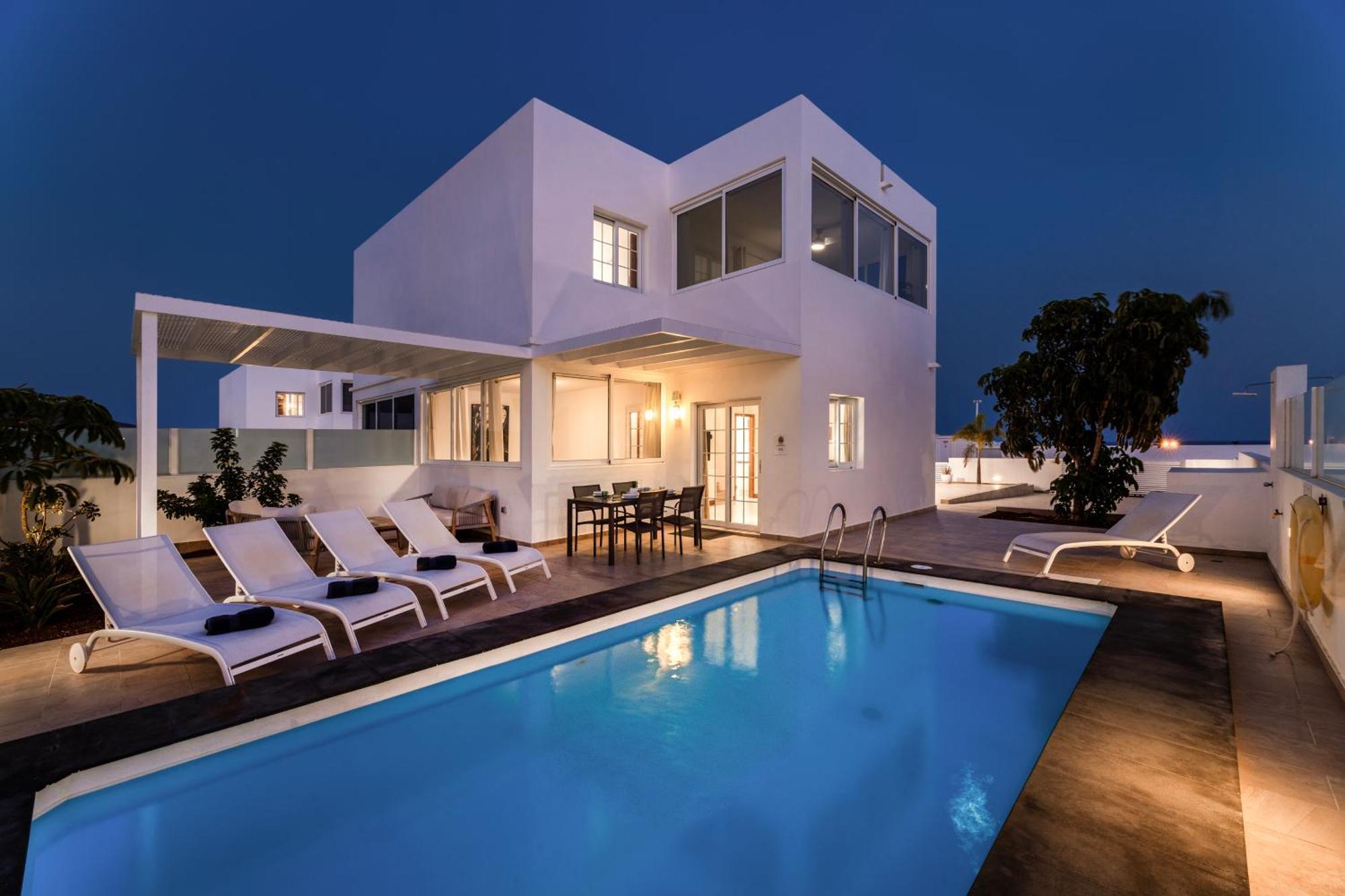 Villa Atlantica - Heated Pool In Playa Blanca Екстер'єр фото