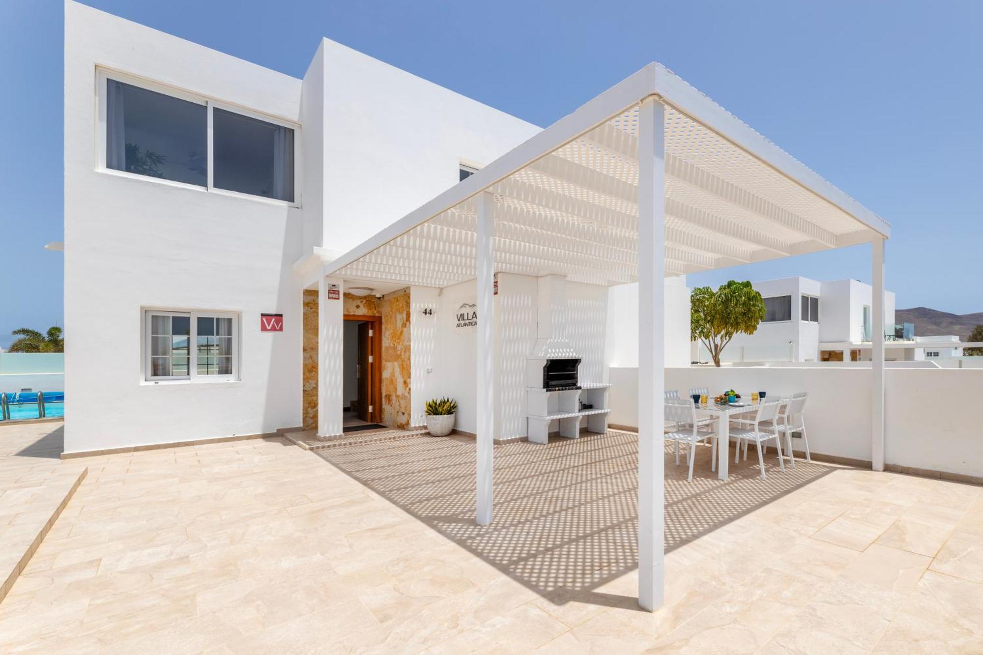 Villa Atlantica - Heated Pool In Playa Blanca Екстер'єр фото