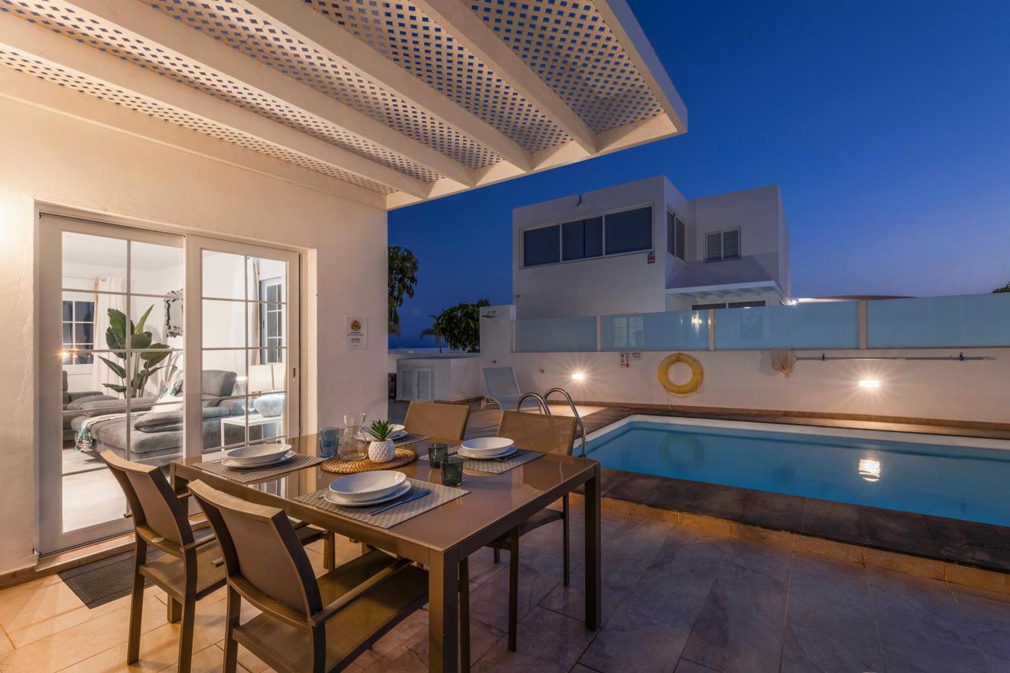 Villa Atlantica - Heated Pool In Playa Blanca Екстер'єр фото
