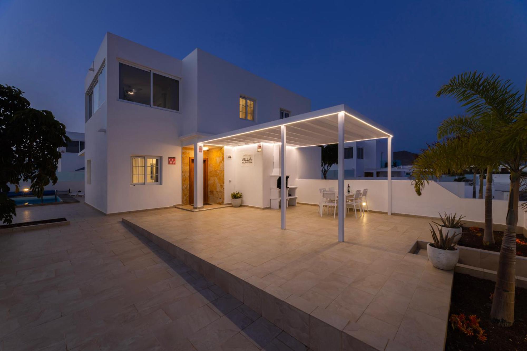 Villa Atlantica - Heated Pool In Playa Blanca Екстер'єр фото
