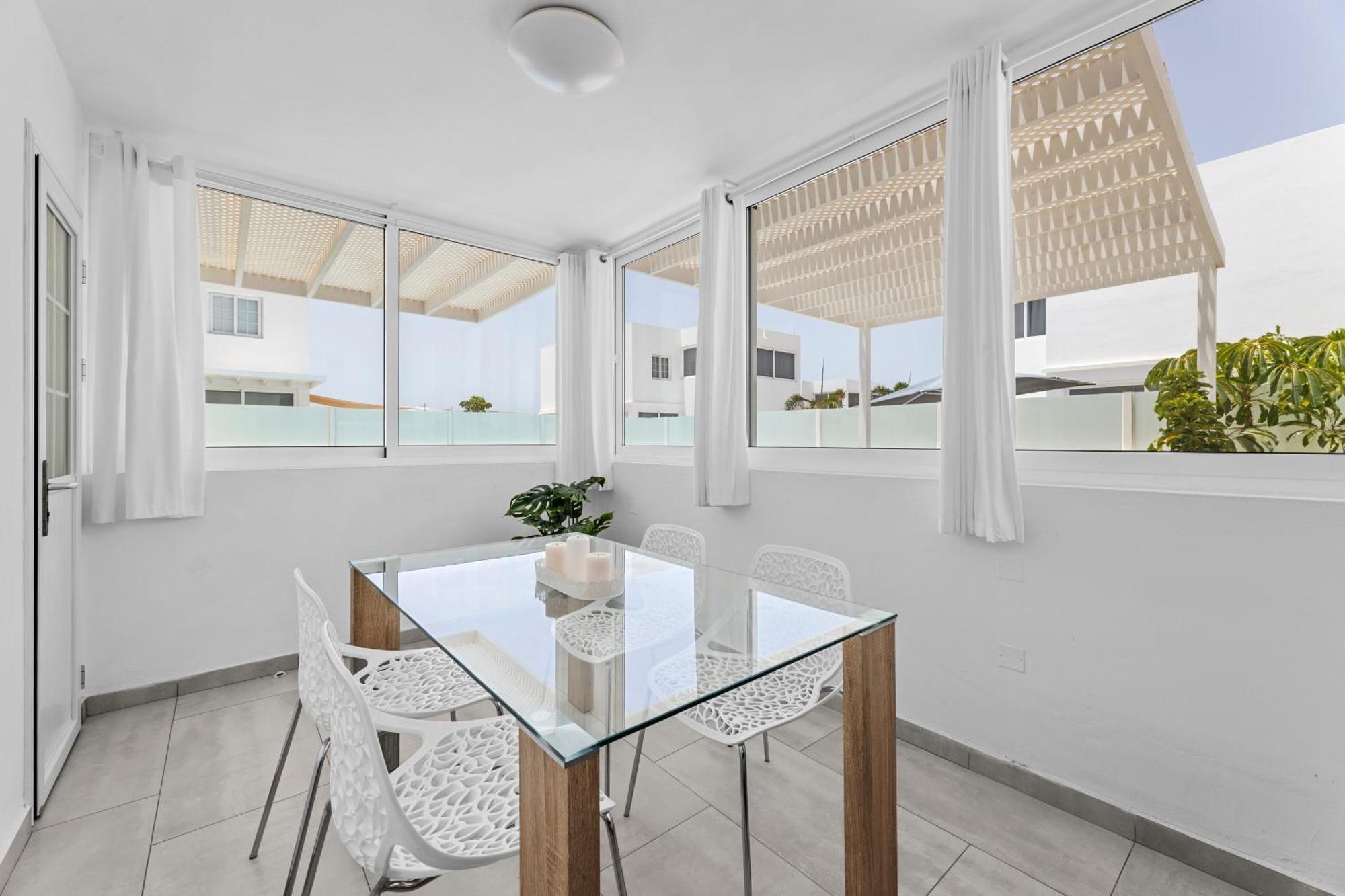 Villa Atlantica - Heated Pool In Playa Blanca Екстер'єр фото